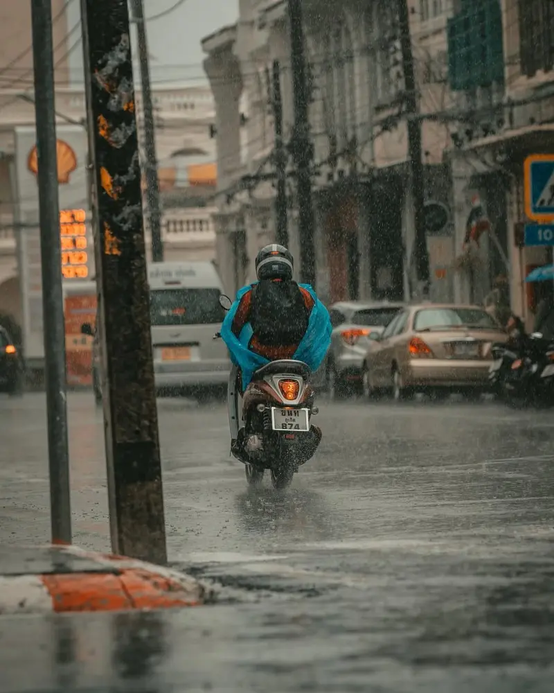 streets of phuket 5